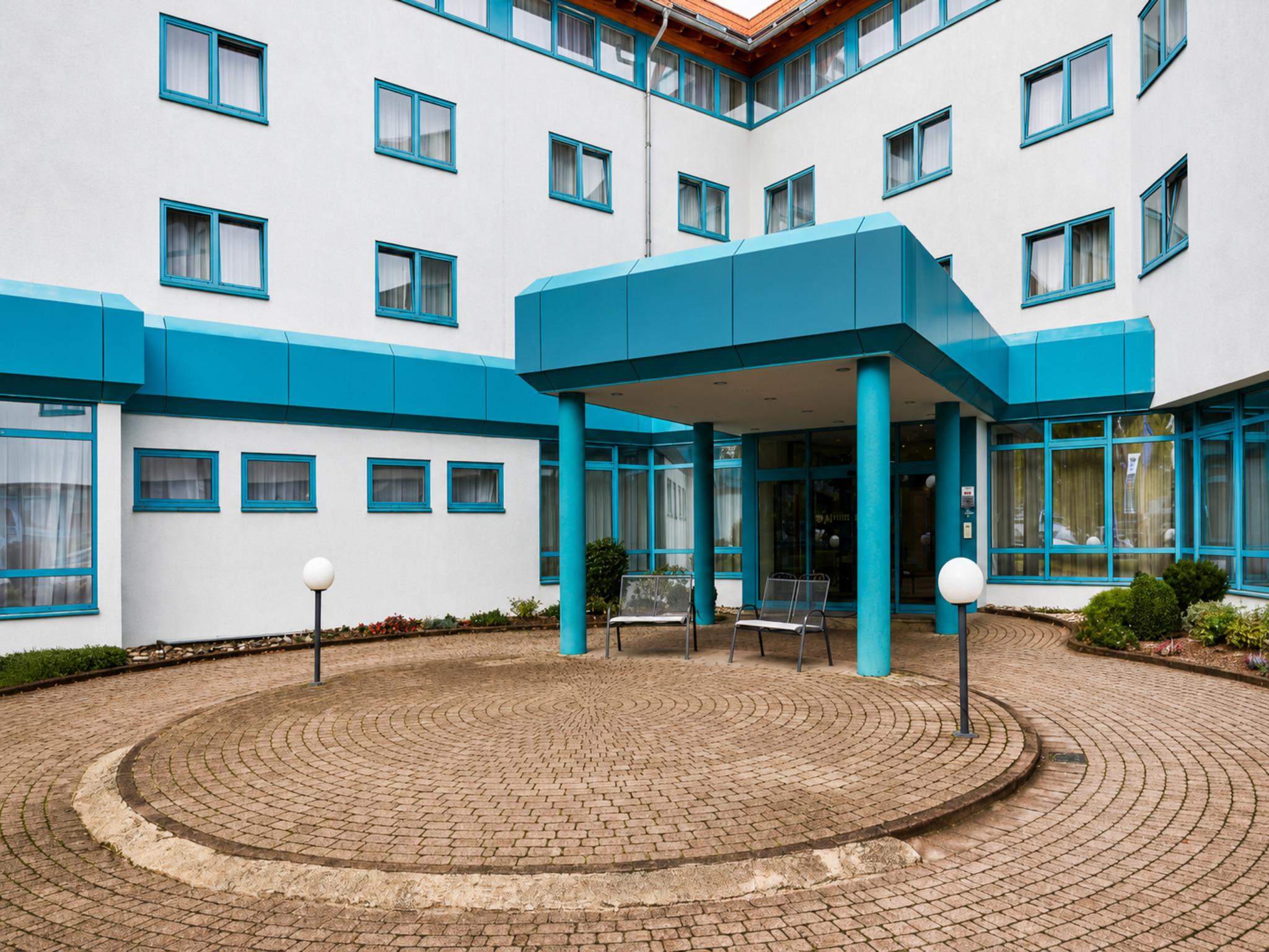 Sunday Hotel Stuttgart Herrenberg Exterior