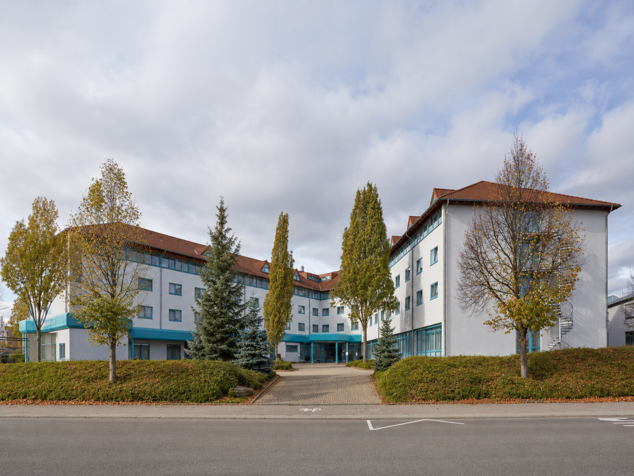 Sunday Hotel Stuttgart Herrenberg exterior